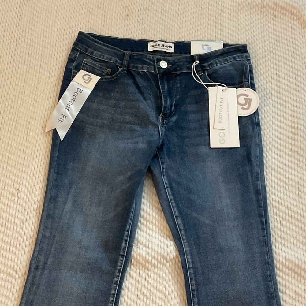 🤍New GoGo Women's Perfect Fit Bootcut Denim Jeans🤍 - Picture 2 of 6